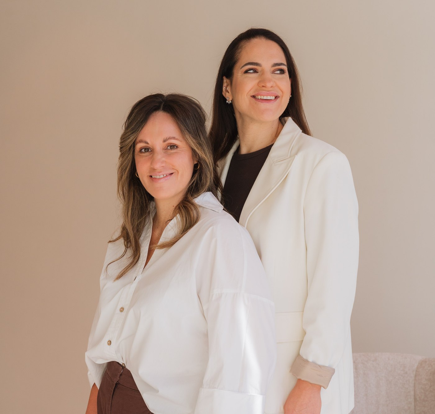 Verpleegkundigen Anissa Bourakadi en Sofie Coudeville – PRP-behandeling Art Medico Clinic